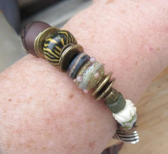 A chic boho urban bracelet with delightful glass beads. – photo 6
